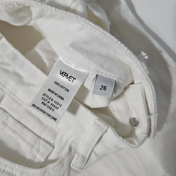 NWT Vervet Women's Emma Denim Distressed Frayed Mom Jeans White Size 26 B22 - Picture 5 of 10